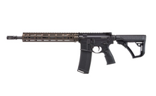 Laden Sie das Bild in den Galerie-Viewer, Daniel Defense DD4 M4A1 RIII FDE .223 Rem. - 14,5"