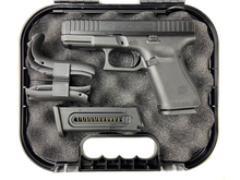 Laden Sie das Bild in den Galerie-Viewer, Glock 44 Kal. .22 lr