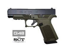 Laden Sie das Bild in den Galerie-Viewer, Custom Glock 48 MOS mit SCT Manufacturing Griffstück Kal. 9mm Luger