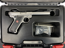 Laden Sie das Bild in den Galerie-Viewer, Ruger MkIV Target .22 lr