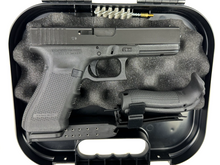 Laden Sie das Bild in den Galerie-Viewer, Glock 17 Gen. 4 Kal. 9mm Luger