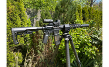 Laden Sie das Bild in den Galerie-Viewer, Odeon Tripod Stativ mit Kugelkopf